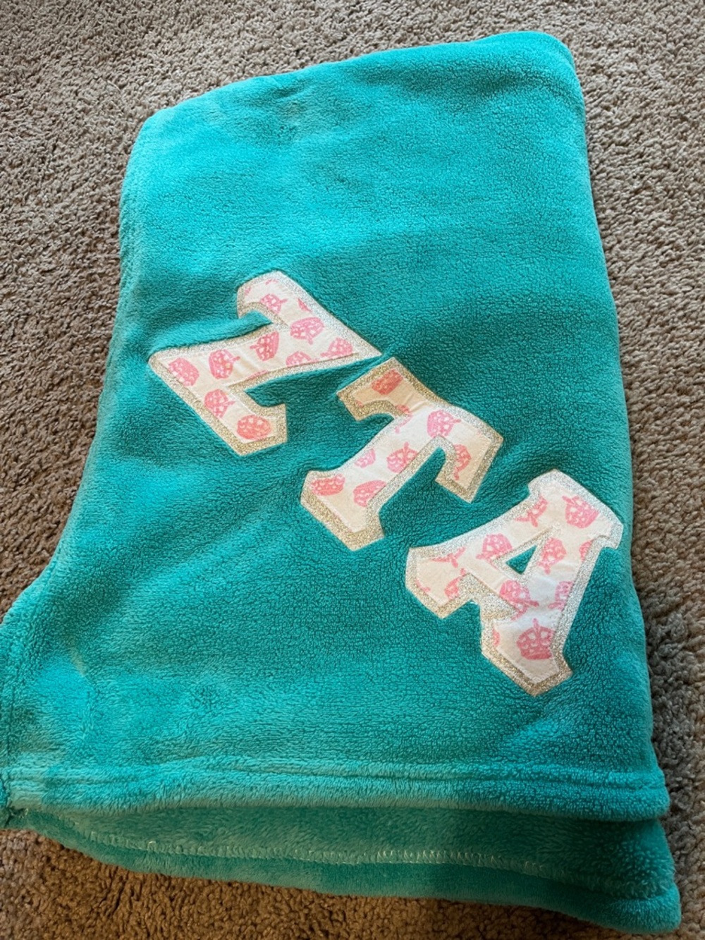 Turquoise Zeta Monogrammed Blanket with Crown Pattern Letters - Picture 3 of 3
